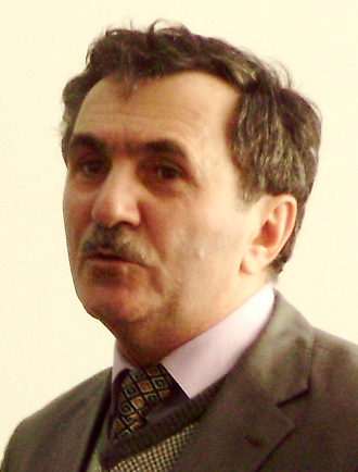 Директор Культурно-просветительского центра "Арт-Бос" Курейш Евлоев на встрече индивидуальных предпринимателей с представителями госструктур в бизнес-инкубаторе Ингушетии. Магас, 7 февраля 2012 г. Фото Малики Бацаевой для "Кавказского узла"