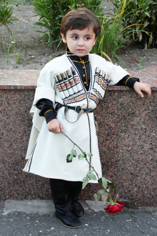 Маленький участник народных гуляний в Сухуме 23 июля 2012 г. Фото Анжелы Кучуберия для "Кавказского узла"