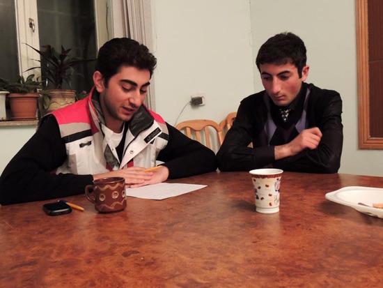 Аргишти читает наработки, которые они приготовили в группе. Аргишти читает наработки, которые они приготовили в группе.