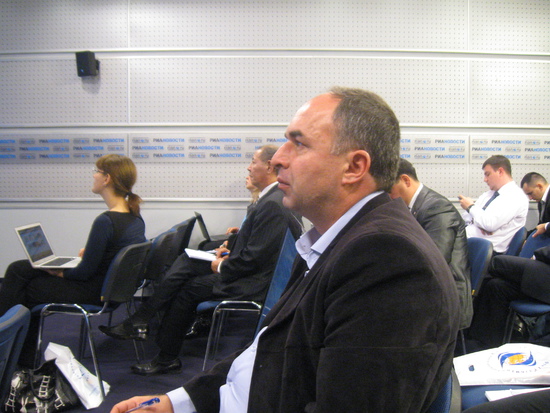 на конференции.. на конференции..