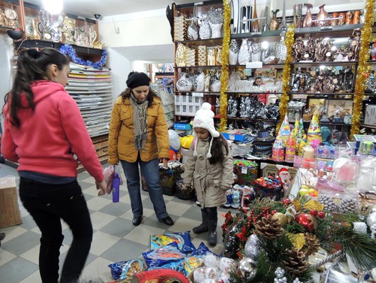 В магазине. Желание ребёнка - закон для рождителя. В магазине. Желание ребёнка - закон для рождителя.
