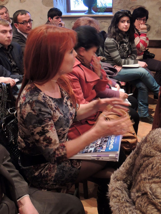 Вопрос задаёт сотрудница Карабахского радио Белла лалаян. Вопрос задаёт сотрудница Карабахского радио Белла лалаян.