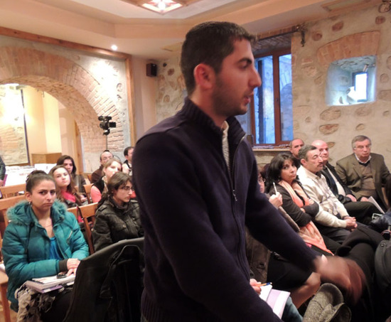 Степан Григорян, молодёжный активист. Степан Григорян, молодёжный активист.