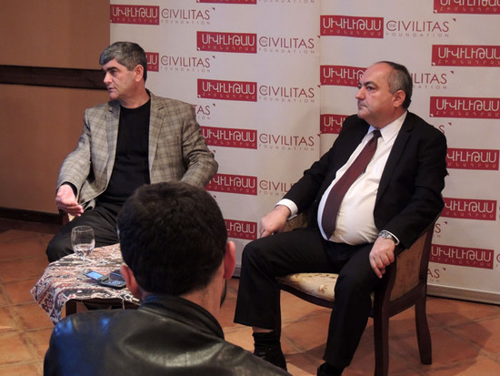 На вопросы отвечают Виталий Баласанян и Армен Саркисян. На вопросы отвечают Виталий Баласанян и Армен Саркисян.