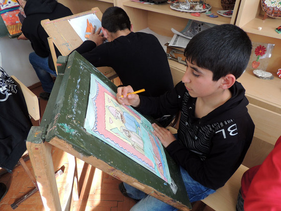 Аркадий за работой. Аркадий за работой.