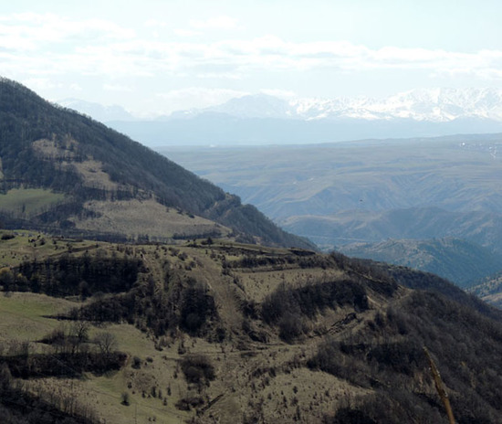 Вид открывающийся с Мец шена с севера. Вид открывающийся с Мец шена с севера.
