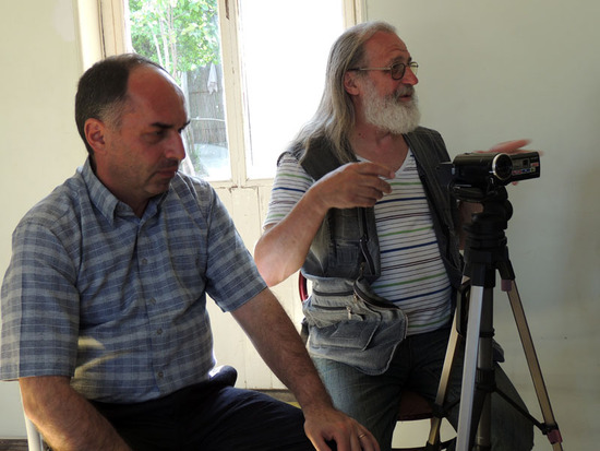 Чешский журналист и режиссёр Мартин Магдал. Как видно, такие же проблемы есть и у них. Чешский журналист и режиссёр Мартин Магдал. Как видно, такие же проблемы есть и у них.