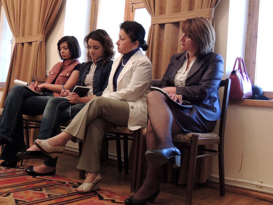 Представители СМИ на пресс-конференции. Представители СМИ на пресс-конференции.