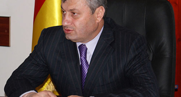 Президент Южной Осетии Эдуард Кокойты. Фото с сайта www.sostav.ru