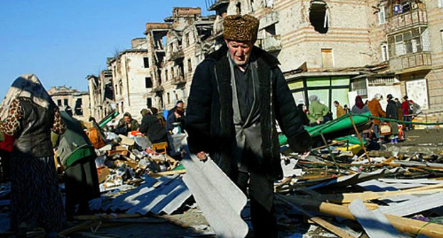 Столица Чечни Грозный в период второй чеченской войны, 2001 год. Фото: www.flickr.com/photos/nohchiycho