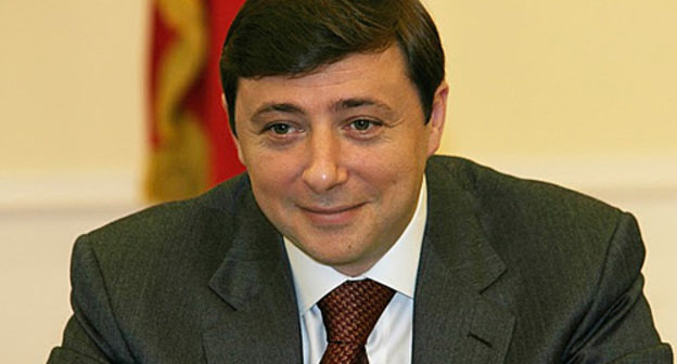 Александр Хлопонин. Фото: http://picasaweb.google.com/kraskonsultantplus