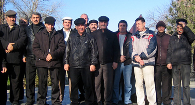Ветераны-афганцы, участники пикета в Махачкале, 19 декабря 2010 года. Фото "Кавказского узла"