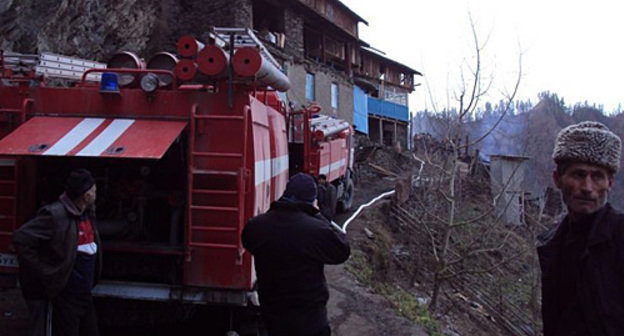 Дагестан, село Цибари, 30 ноября 2010 года. Фото ГУ МЧС по республике Дагестан