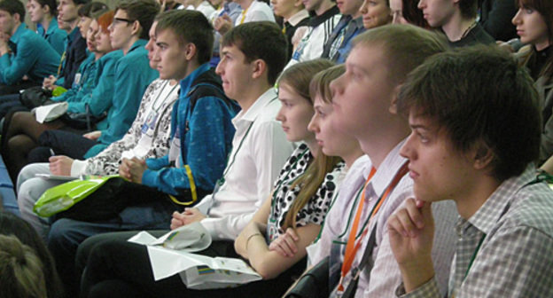 Студенты Зимней школы Благотворительного фонда Владимира Потанина, Сочи, 1 февраля 2011 года. Фото "Кавказского узла"