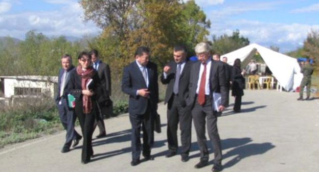 Пятисторонняя встреча в рамках механизма по предотвращению инцидентов и реагированию на них. Эргнети, Грузия, 28 октября 2010 г. Фото: Гога Апциаури, RFE/RL