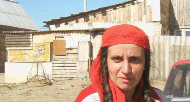 Жительница поселка Верхняя Ельшанка. Волгоград, 26 октября 2011 г. Фото Вячеслава Ященко для "Кавказского узла"