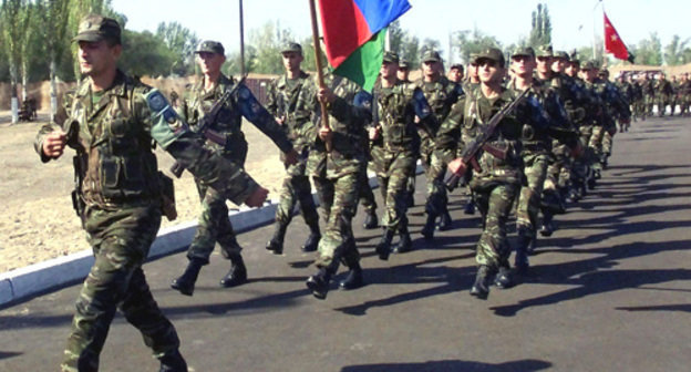 Азербайджанские солдаты, 13 сентября 2000 г. Фото wikipedia.org