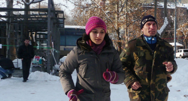 Участники бессрочной акции протеста в парке на проспекте Маштоца. Ереван, 12 февраля 2012 г. Фото Армине Мартиросян для "Кавказского узла"