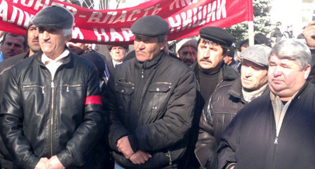 Митинг "За честные выборы" в Табасаранского районе.  Дагестан, 27 февраля, 2012 г. Фото Патимат Махмудовой для "Кавказского узла"