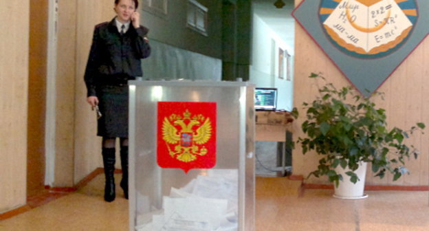 На избирательном участке №342 в селе Былым в день выборов президента РФ. КБР, Эльбрусский район, 4 марта 2012 г. Фото Григория Шведова для "Кавказского узла"