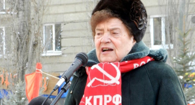Депутат Госдумы РФ Алевтина Апарина на митинге КПРФ против фальсификации выборов. Волгоград, 5 марта 2012 г. Фото Татьяны Филимоновой для "Кавказского узла"
