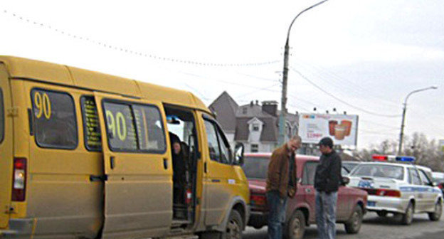 Маршрутное такси в Астрахани. Фото:  www.province.ru