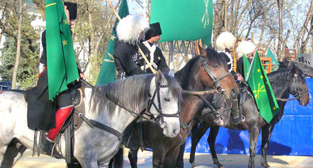 День черкесского флага в Майкопе. Фото http://www.adygebrak.ru