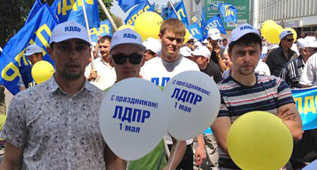 Первомайская демонстрация ЛДПР. Краснодар, 1 мая 2012 г. Фото предоставлено пресс-службой регионального отделения ЛДПР