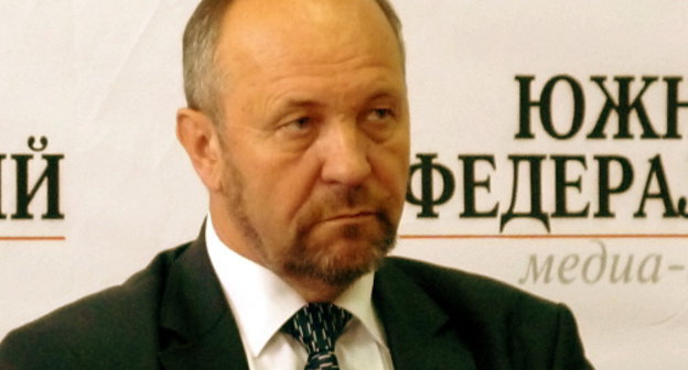 Мэр Новочеркасска Анатолий Кондратенко на пресс-конференции в Ростове-на-Дону 14 сентября 2012 г. Фото Олеси Диановой для "Кавказского узла"