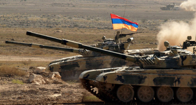 Военные учения Коллективных сил оперативного реагирования (КСОР) ОДКБ "Взаимодействие 2012" в Армении. Сентябрь 2012 г. Фото: http://odkb-csto.org Военные учения Коллективных сил оперативного реагирования (КСОР) ОДКБ "Взаимодействие 2012" в Армении. Сентябрь 2012 г. Фото: http://odkb-csto.org