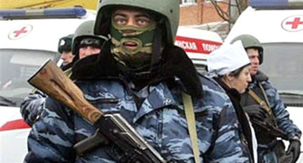 Сотрудники правоохранительных органов. Фото http://pik.tv Сотрудники правоохранительных органов. Фото http://pik.tv
