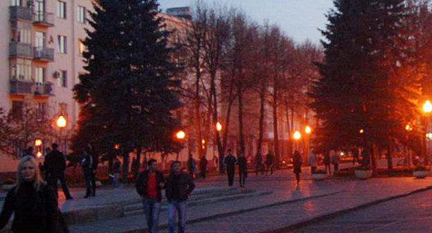 На улицах Кемерово. Фото: Игорь Дергоусов, http://dergousov.ucoz.ru На улицах Кемерово. Фото: Игорь Дергоусов, http://dergousov.ucoz.ru