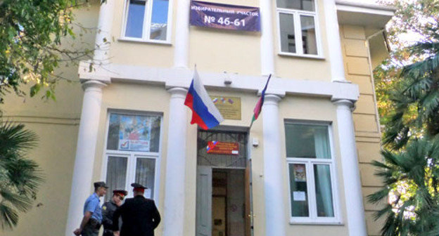 Избирательный участок №46-61. Сочи, 14 октября 2012 г. Фото Светланы Кравченко для "Кавказского узла" Избирательный участок №46-61. Сочи, 14 октября 2012 г. Фото Светланы Кравченко для "Кавказского узла"
