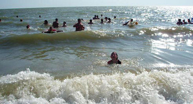 Отдыхающие на Азовском море. Фото: http://www.dontourism.ru