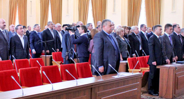 Открытие первого заседания Парламента Северной Осетии пятого созыва, Владикавказ, 20 ноября 2012 г. Фото: информационно-аналитического центра Парламента РСО-Алания для Кавказского узла Открытие первого заседания Парламента Северной Осетии пятого созыва, Владикавказ, 20 ноября 2012 г. Фото: информационно-аналитического центра Парламента РСО-Алания для Кавказского узла