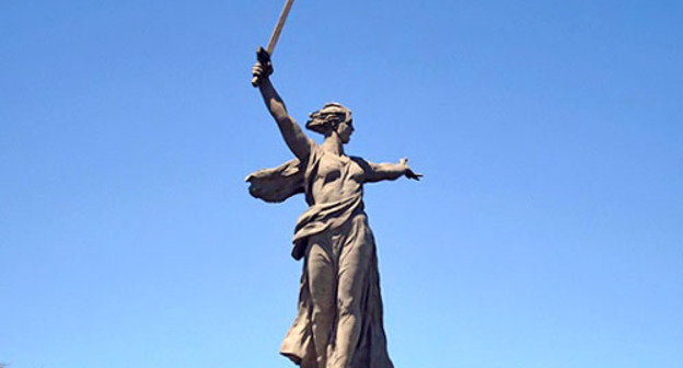 Скульптура «Родина-мать зовёт!» в Волгограде. Фото: Дмитрий Шипуля, ru.wikipedia.org Скульптура «Родина-мать зовёт!» в Волгограде. Фото: Дмитрий Шипуля, ru.wikipedia.org