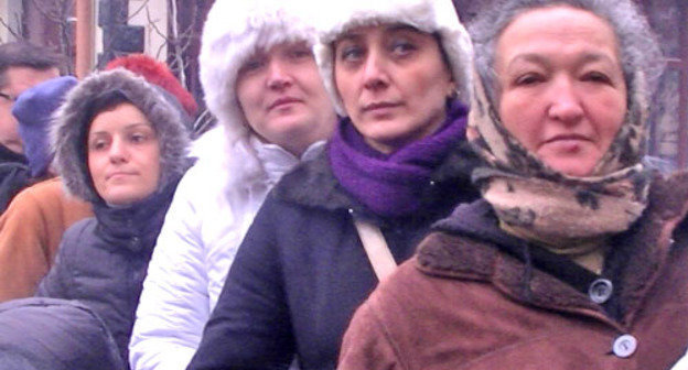Участники акции протеста против ареста генерального директора телекомпании "Рустави-2". Тбилиси, 20 декабря 2012 г. Фото Беслана Кмузова для "Кавказского узла" Участники акции протеста против ареста генерального директора телекомпании "Рустави-2". Тбилиси, 20 декабря 2012 г. Фото Беслана Кмузова для "Кавказского узла"