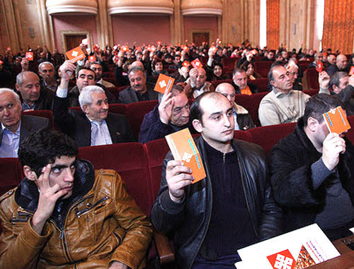 Съезд оппозиционной партии «Республика». Ереван, 21 декабря 2012 г. Фото PanArmenian Photo Съезд оппозиционной партии «Республика». Ереван, 21 декабря 2012 г. Фото PanArmenian Photo