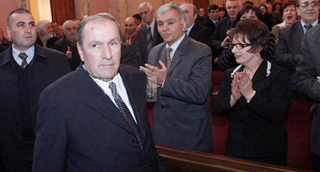 Левон Тер-Петросян на 17 съезде АНК. Ереван, 22 декабря 2012 г. Фото: ©PanARMENIAN Photo/ Tigran Mehrabyan Левон Тер-Петросян на 17 съезде АНК. Ереван, 22 декабря 2012 г. Фото: ©PanARMENIAN Photo/ Tigran Mehrabyan