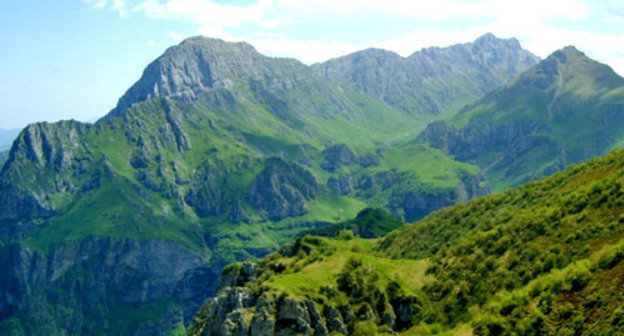 Горы Ингушетии. Фото: Timur Ziev/Тимур Зиев, http://commons.wikimedia.org Горы Ингушетии. Фото: Timur Ziev/Тимур Зиев, http://commons.wikimedia.org