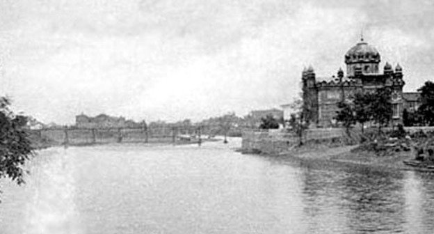Вид на Грозный и реку Сунжа, начало 20-го века. Фото http://commons.wikimedia.org