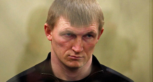 Андрей Быков на первом слушании по его делу в Краснодарском краевом суде. 2011 г. Фото Владимира Аносова, ЮГА.РУ Андрей Быков на первом слушании по его делу в Краснодарском краевом суде. 2011 г. Фото Владимира Аносова, ЮГА.РУ