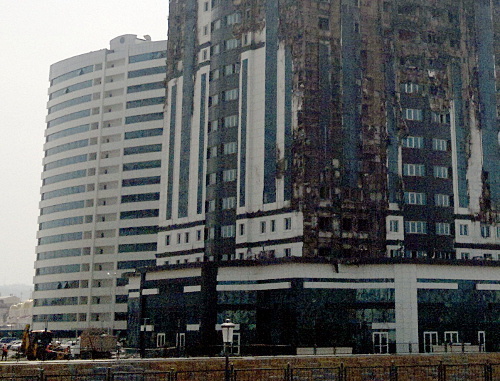 Небоскреб "Олимп" после пожара. Чечня, Грозный, 4 апреля 2013 г. Фото "Кавказского узла" Небоскреб "Олимп" после пожара. Чечня, Грозный, 4 апреля 2013 г. Фото "Кавказского узла"