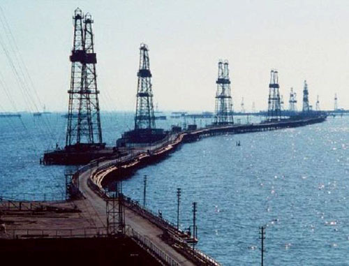 Нефтяная платформа. Фото http://vesti.az/
Нефтяная платформа. Фото http://vesti.az/