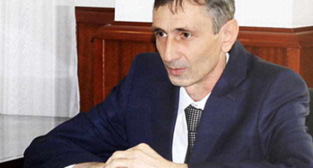 Секретарь Совета безопасности Ингушетии, заместитель председателя комиссии по адаптации к мирной жизни Ахмед Котиев. Фото: http://www.pravitelstvori.ru