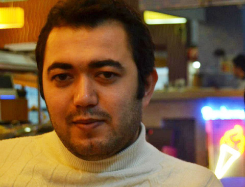 Активист Nida Рашадат Ахундов до ареста. Фото: http://www.nidavh.org Активист Nida Рашадат Ахундов до ареста. Фото: http://www.nidavh.org