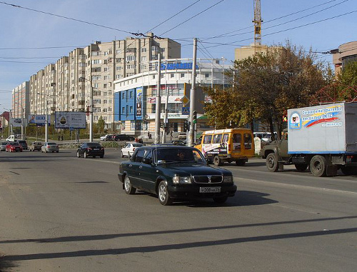 Ставрополь, автомобили на перекрестке. Фото: NSA52, http://ru.wikipedia.org Ставрополь, автомобили на перекрестке. Фото: NSA52, http://ru.wikipedia.org