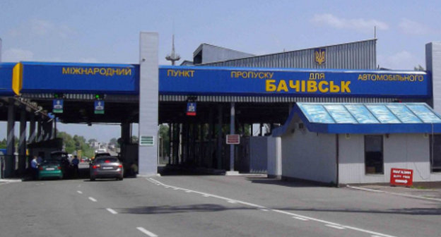 Международный пункт  пропуска автомобильного сообщения Бачевск в Сумской области. Фото Восточного регионального управления Госпогранслужбы Украины, http://dpsu.gov.ua