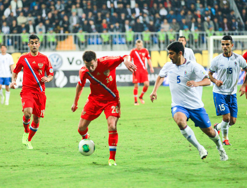 Игра сборных Азербайджана и России в полуфинале отборочного турнира чемпионата мира по футболу. Баку, 15 октября 2014 года. Фото Азиза Каримова для "Кавказского узла"

У