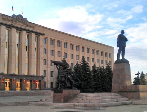 Площадь Ленина в Ставрополе. Фото: Ален Катин, http://commons.wikimedia.org/ Площадь Ленина в Ставрополе. Фото: Ален Катин, http://commons.wikimedia.org/